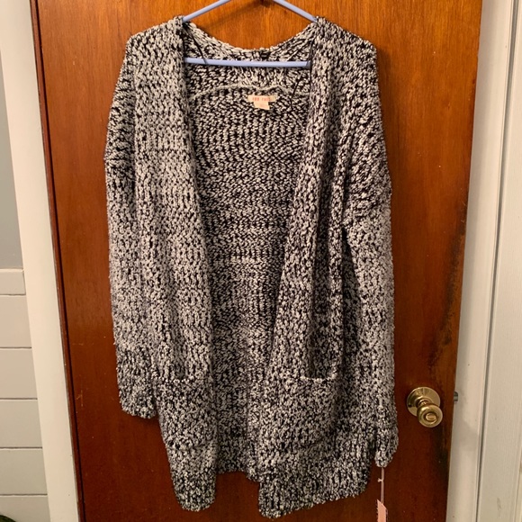 Cardigan - Picture 2 of 2